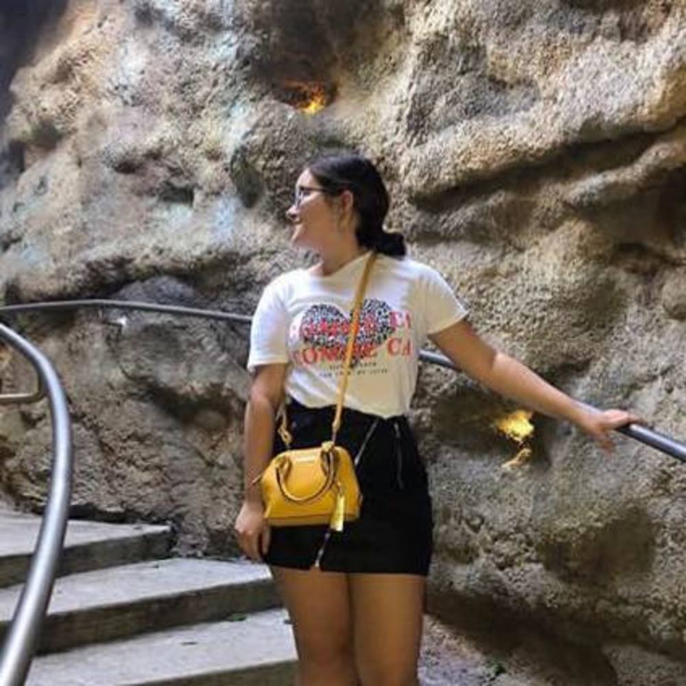 Meet your Posher, Selma